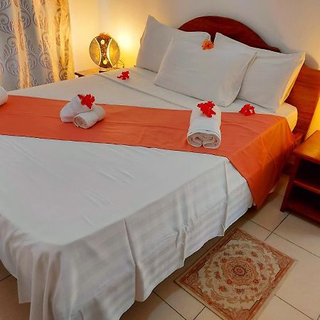 Hostellerie La Digue  Extérieur photo